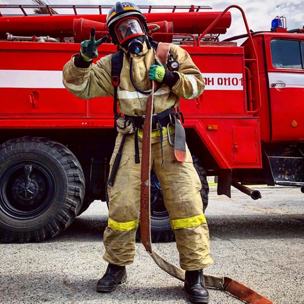 Мужская профессия пожарный
